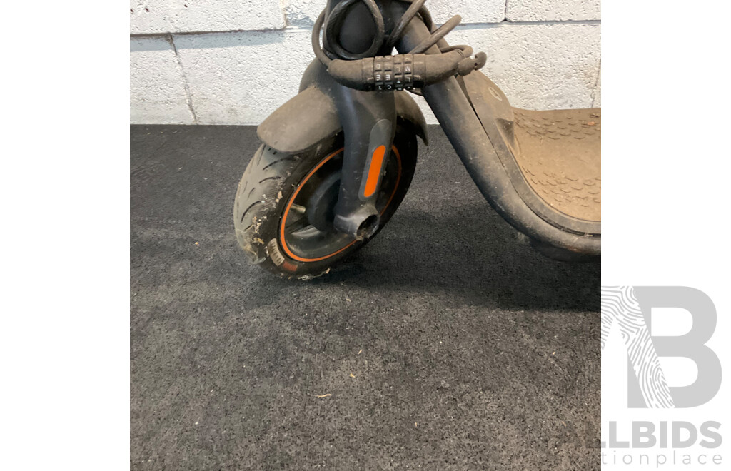 Ninebot Kickscooter Max F65I
