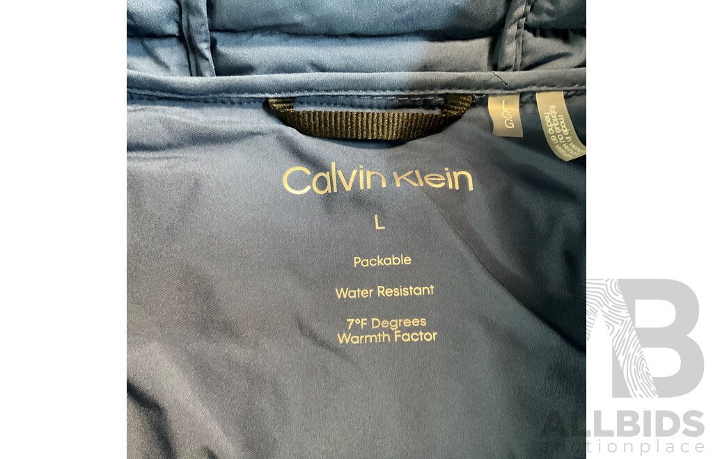 Calvin Klein Men's Jacket (size L)