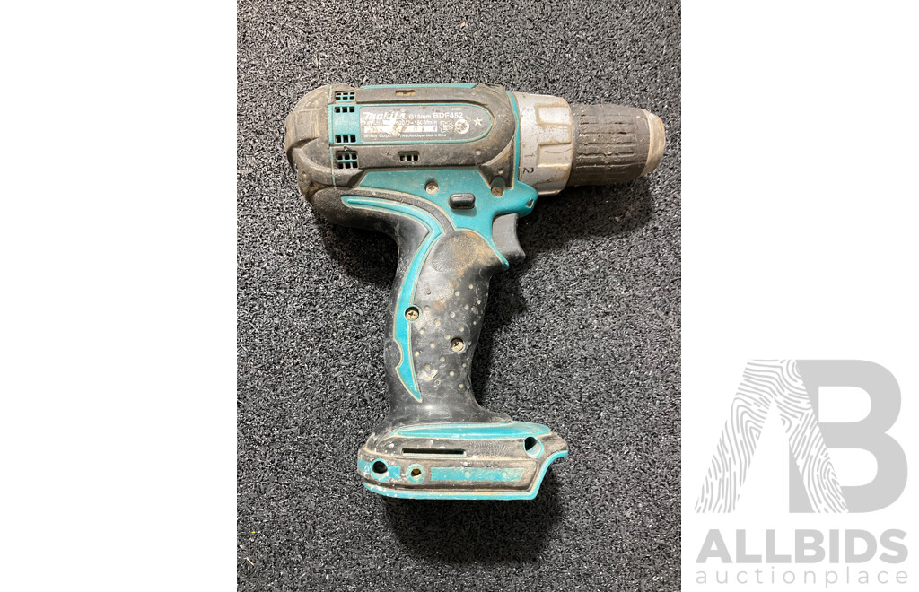 Assorted MAKITA 18V Tools and Batteries - Lot of 8