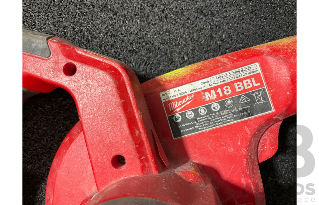 MILWAUKEE FUEL 18V Reciprocating Saw (M18 FHZ) and Compact Blower (M18 BBL) - Lot of 2