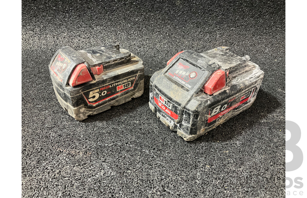 MILWAUKEE 18V 5.0Ah and 8.0Ah Batterie - Lot of 2