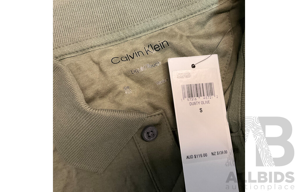 Calvin Klein Men's Apparel - Size S /M - Lot of 4