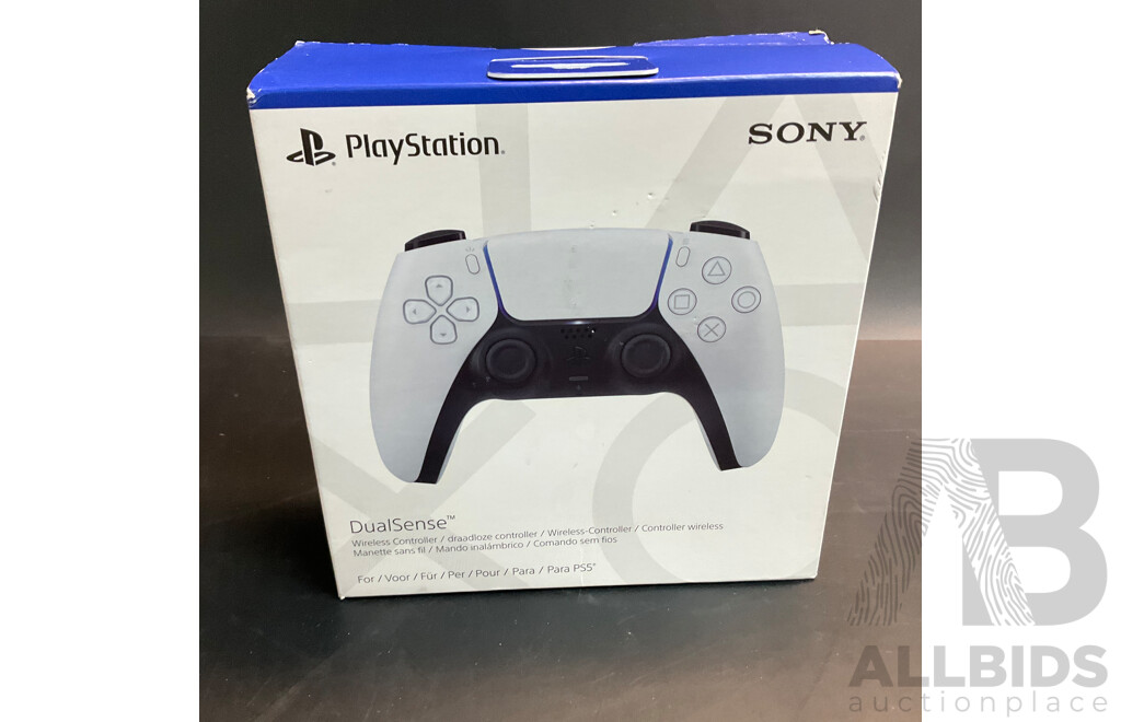 PlayStation Sony DualSense Controller & Amazon Fire TV Stick 4K Max