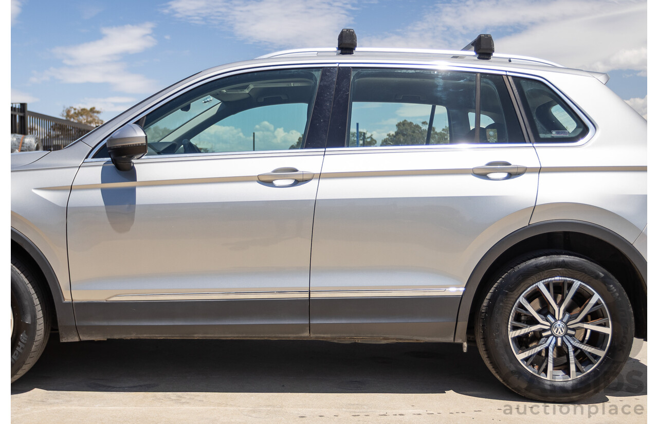 01/2017 Volkswagen Tiguan 110 TDI Comfortline (AWD) 5NA 4D Wagon Tungsten Silver Metallic Turbo Diesel 2.0L