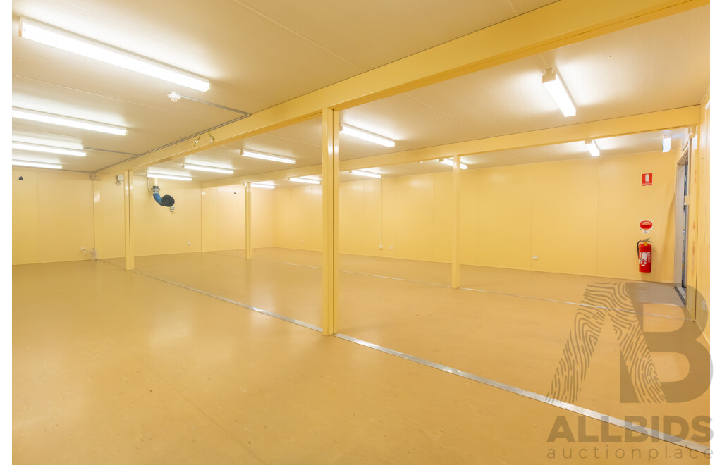 Quantity of 5 Bay's of AUSCO Modular Portable Site Shed's