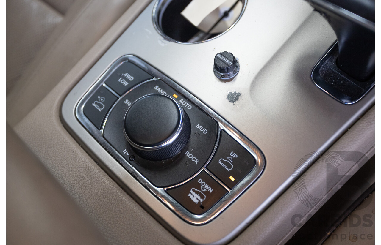 11/2014 Jeep Grand Cherokee Overland (4x4) WK MY15 4D Wagon Silver Turbo Diesel 3.0L