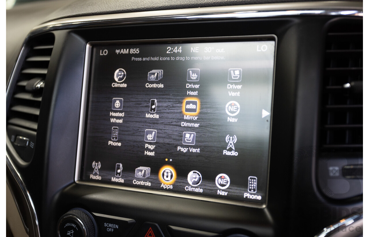 11/2014 Jeep Grand Cherokee Overland (4x4) WK MY15 4D Wagon Silver Turbo Diesel 3.0L