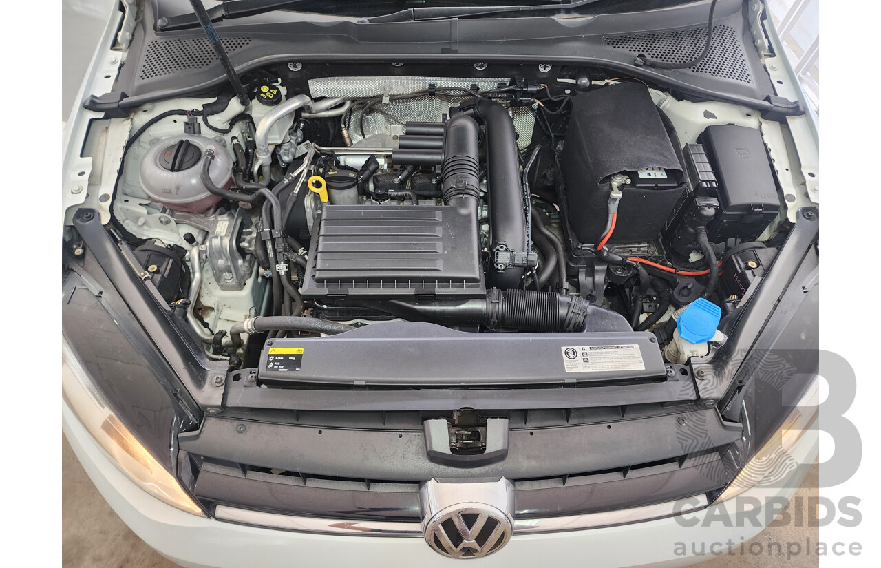 10/2014 Volkswagen Golf 103 TSI Highline AU MY14 5d Hatchback White 1.4L
