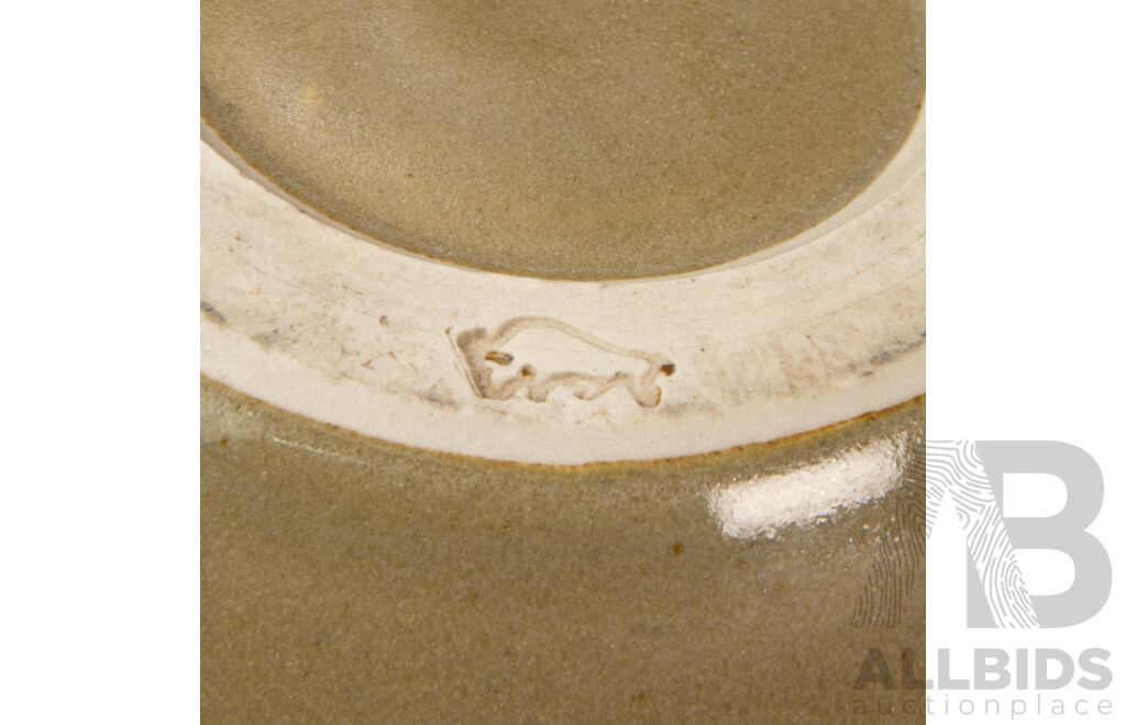 Good Collection Three Pieces of Bison Ceramics