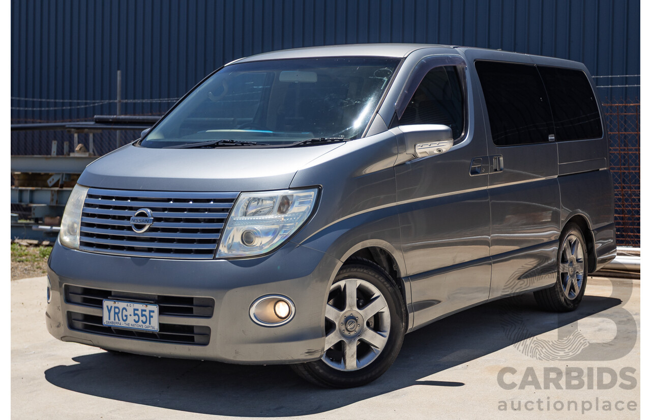 11/2004 Nissan Elgrand E51 Highway Star 4D Wagon Grey 3.5L - 4/2022 Import