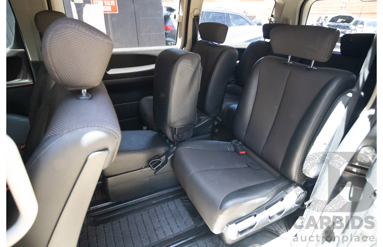 11/2004 Nissan Elgrand E51 Highway Star 4D Wagon Grey 3.5L - 4/2022 Import