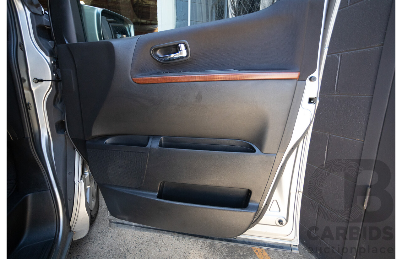 11/2004 Nissan Elgrand E51 Highway Star 4D Wagon Grey 3.5L - 4/2022 Import