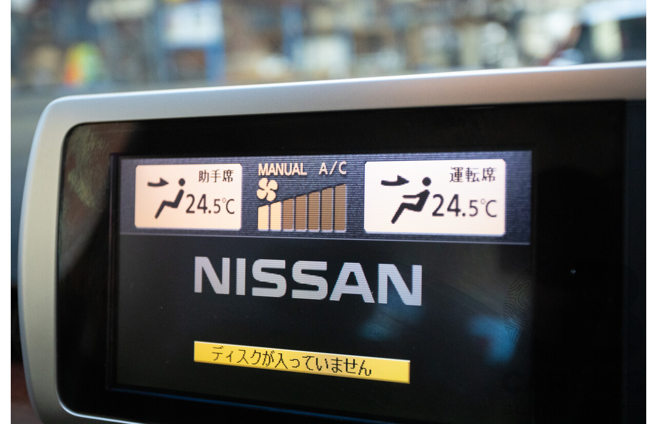 11/2004 Nissan Elgrand E51 Highway Star 4D Wagon Grey 3.5L - 4/2022 Import