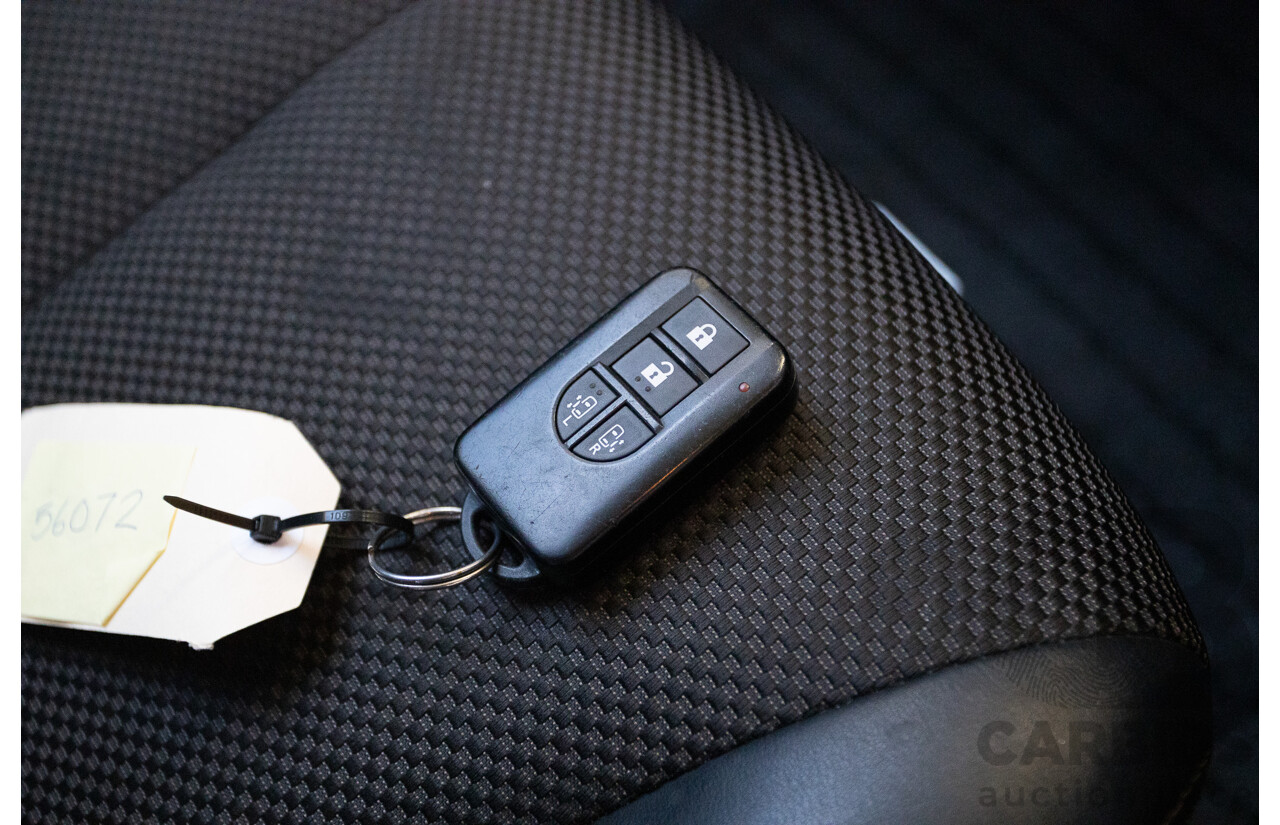 11/2004 Nissan Elgrand E51 Highway Star 4D Wagon Grey 3.5L - 4/2022 Import