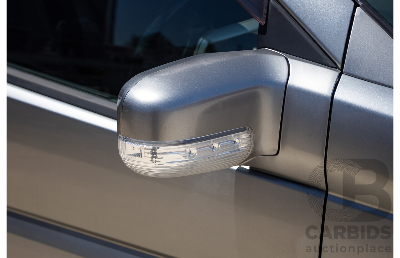 11/2004 Nissan Elgrand E51 Highway Star 4D Wagon Grey 3.5L - 4/2022 Import