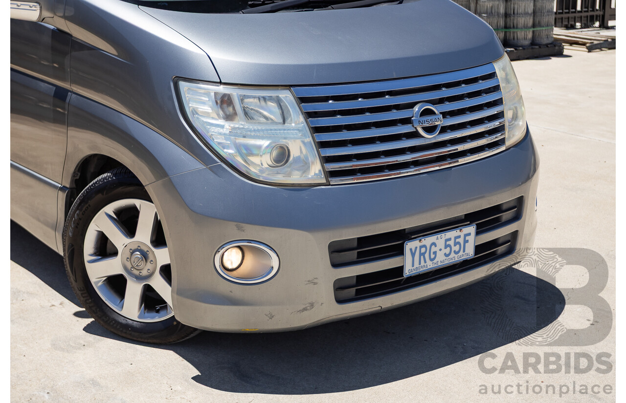 11/2004 Nissan Elgrand E51 Highway Star 4D Wagon Grey 3.5L - 4/2022 Import