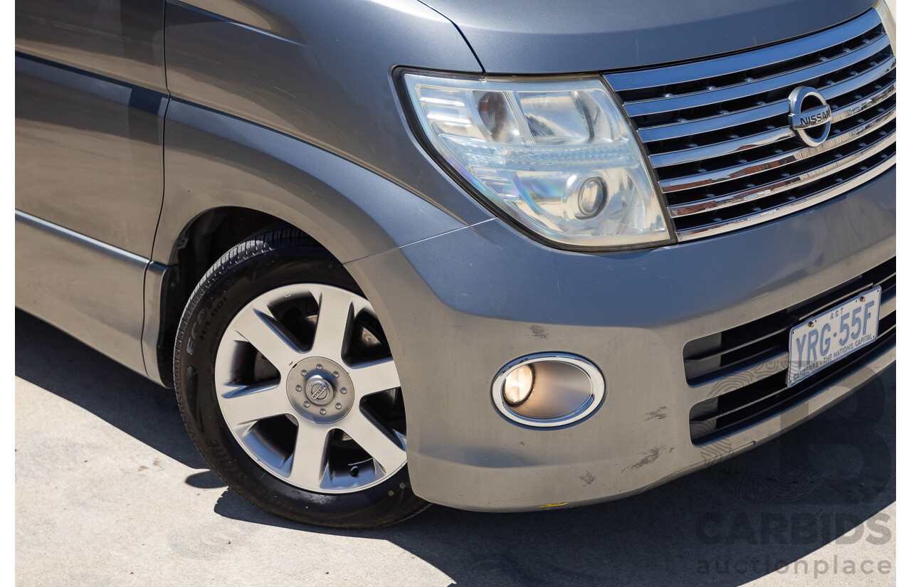 11/2004 Nissan Elgrand E51 Highway Star 4D Wagon Grey 3.5L - 4/2022 Import
