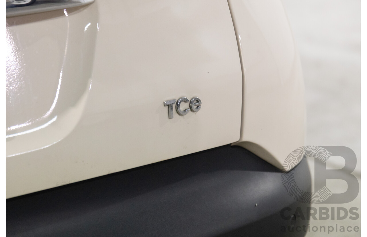 01/2016 Renault Captur Expression (FWD) J87 4d Wagon Ivory White Turbo 1.2L