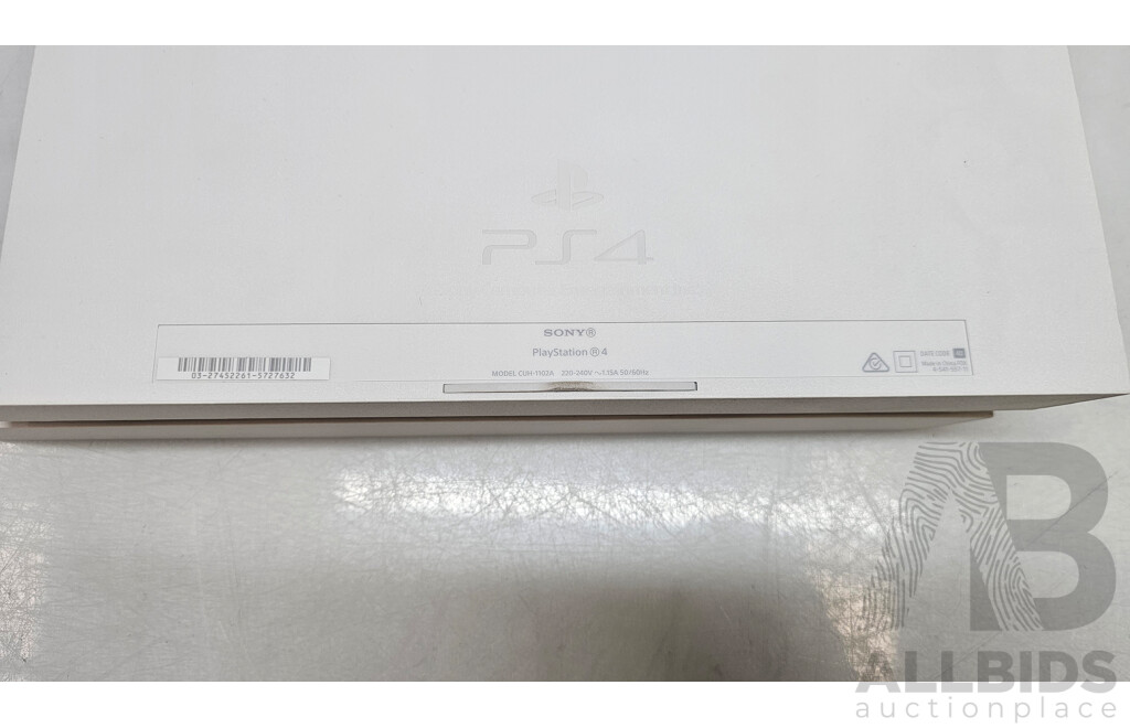Sony (CUH-1102A) PlayStation 4