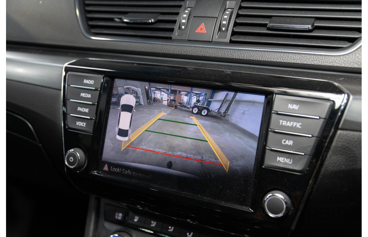 11/2016 Skoda Superb 206 TSI (4x4) NP MY17 4d Sedan Brilliant Silver Metallic Turbo 2.0L