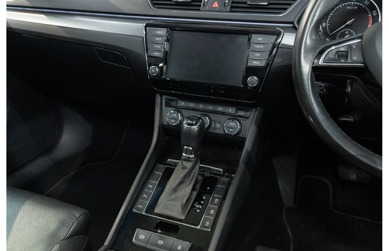 11/2016 Skoda Superb 206 TSI (4x4) NP MY17 4d Sedan Brilliant Silver Metallic Turbo 2.0L