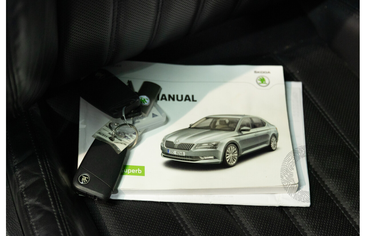 11/2016 Skoda Superb 206 TSI (4x4) NP MY17 4d Sedan Brilliant Silver Metallic Turbo 2.0L