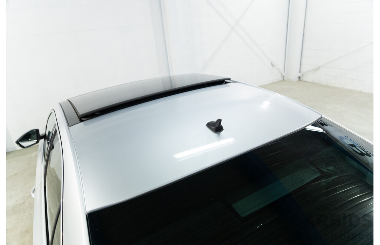 11/2016 Skoda Superb 206 TSI (4x4) NP MY17 4d Sedan Brilliant Silver Metallic Turbo 2.0L