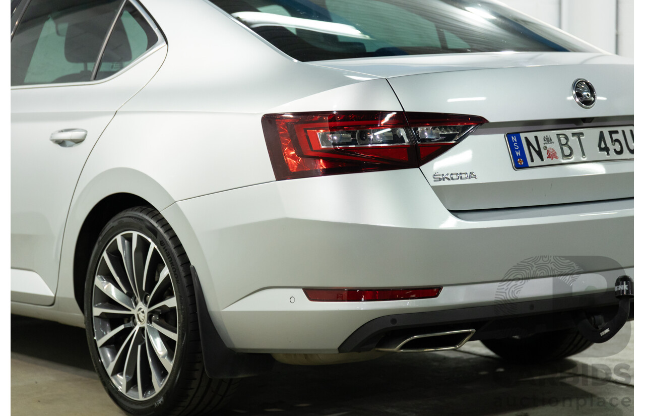 11/2016 Skoda Superb 206 TSI (4x4) NP MY17 4d Sedan Brilliant Silver Metallic Turbo 2.0L