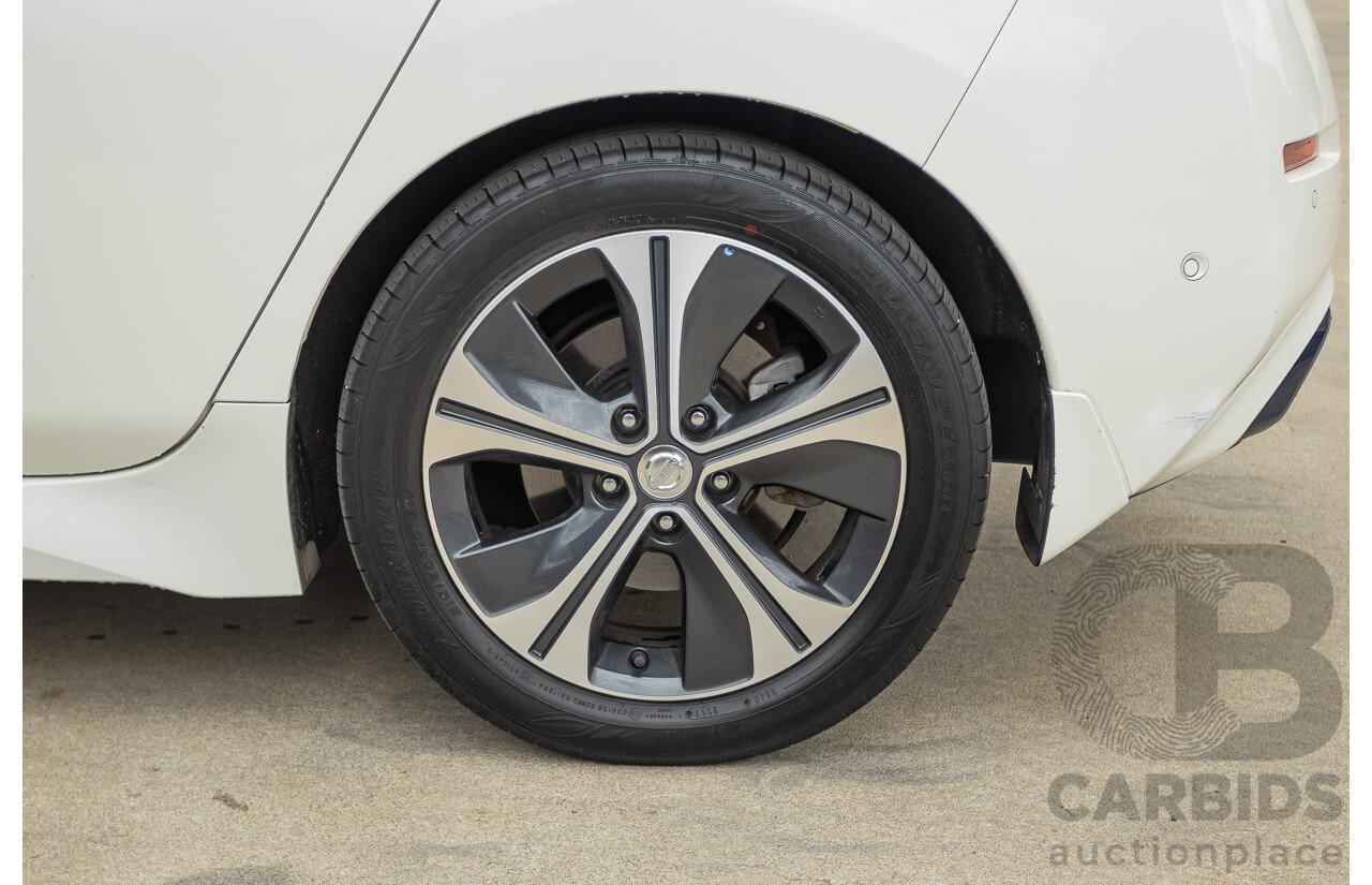 02/2018 Nissan Leaf ZE1 5d Hatchback Ivory Pearl /Dark Blue Pearl Dedicated Electric EV AC110kW - 07/21 Import