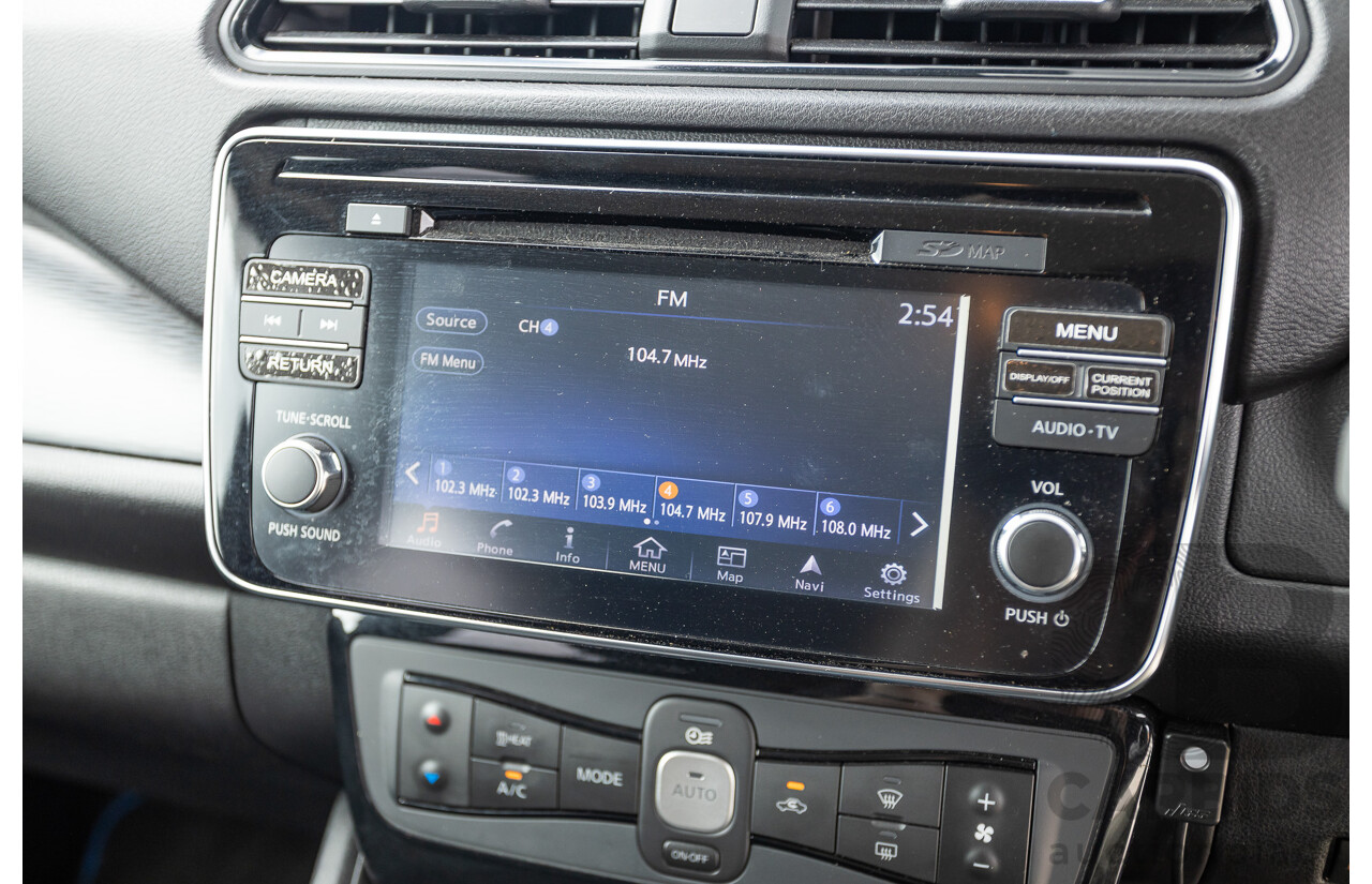 02/2018 Nissan Leaf ZE1 5d Hatchback Ivory Pearl /Dark Blue Pearl Dedicated Electric EV AC110kW - 07/21 Import