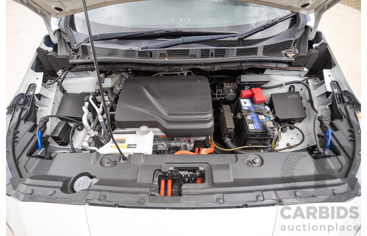 02/2018 Nissan Leaf ZE1 5d Hatchback Ivory Pearl /Dark Blue Pearl Dedicated Electric EV AC110kW - 07/21 Import