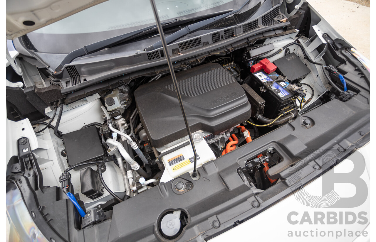 02/2018 Nissan Leaf ZE1 5d Hatchback Ivory Pearl /Dark Blue Pearl Dedicated Electric EV AC110kW - 07/21 Import