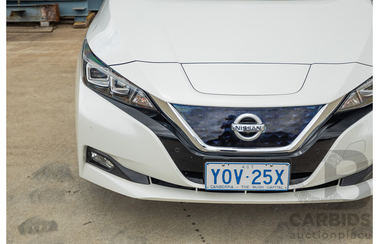 02/2018 Nissan Leaf ZE1 5d Hatchback Ivory Pearl /Dark Blue Pearl Dedicated Electric EV AC110kW - 07/21 Import