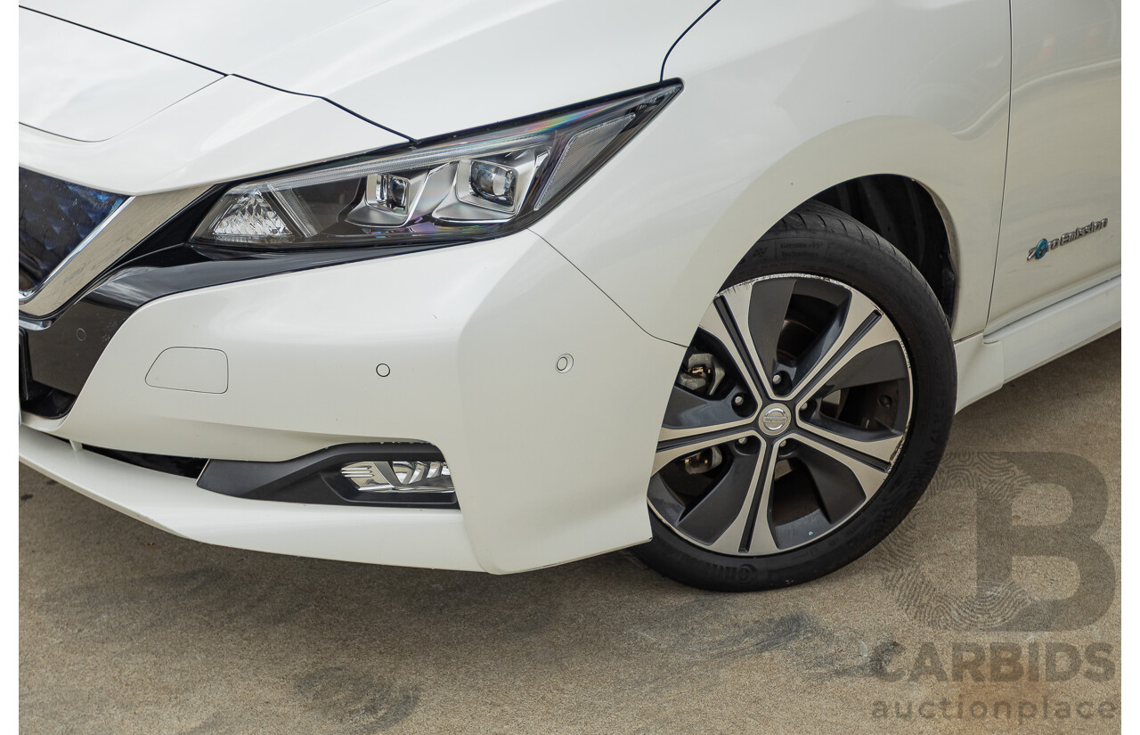 02/2018 Nissan Leaf ZE1 5d Hatchback Ivory Pearl /Dark Blue Pearl Dedicated Electric EV AC110kW - 07/21 Import