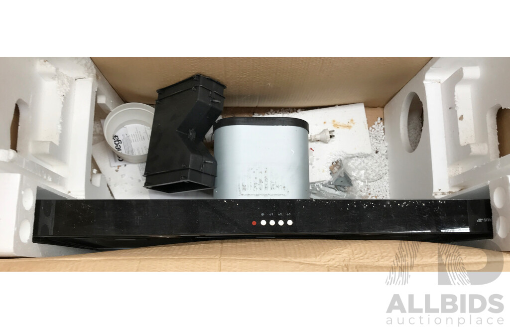 Smeg 90cm Wall Mount Rangehood