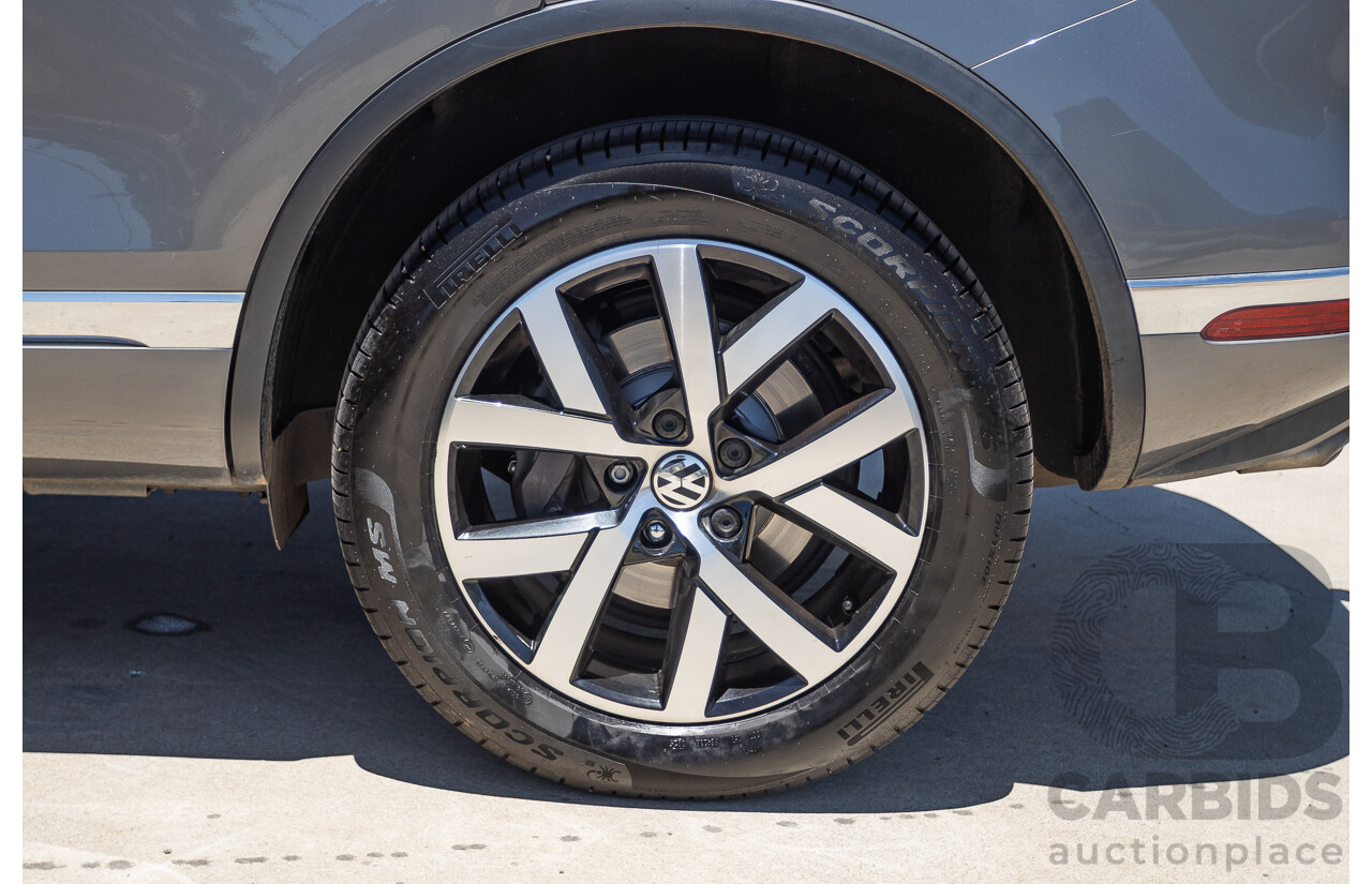 11/2017 Volkswagen Touareg 150 TDI Monochrome (AWD) 7P MY18 4D Wagon Canyon Grey Turbo Diesel 3.0L