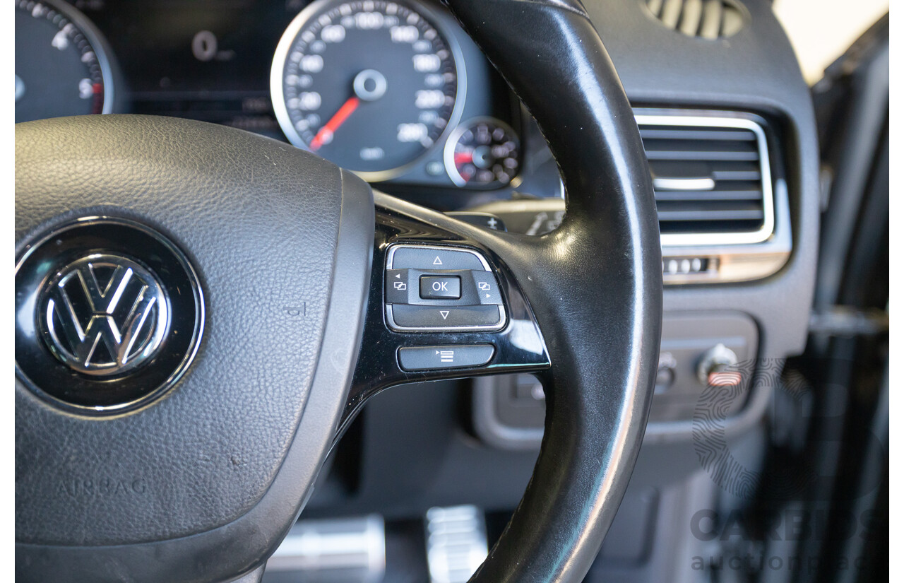 11/2017 Volkswagen Touareg 150 TDI Monochrome (AWD) 7P MY18 4D Wagon Canyon Grey Turbo Diesel 3.0L