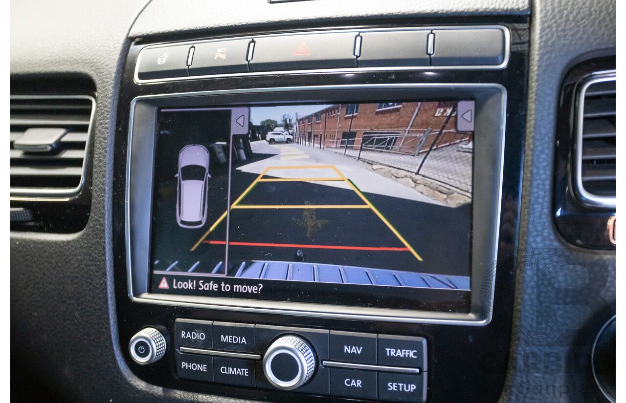 11/2017 Volkswagen Touareg 150 TDI Monochrome (AWD) 7P MY18 4D Wagon Canyon Grey Turbo Diesel 3.0L