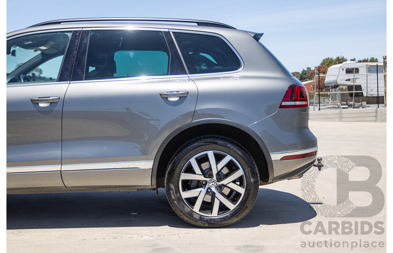 11/2017 Volkswagen Touareg 150 TDI Monochrome (AWD) 7P MY18 4D Wagon Canyon Grey Turbo Diesel 3.0L