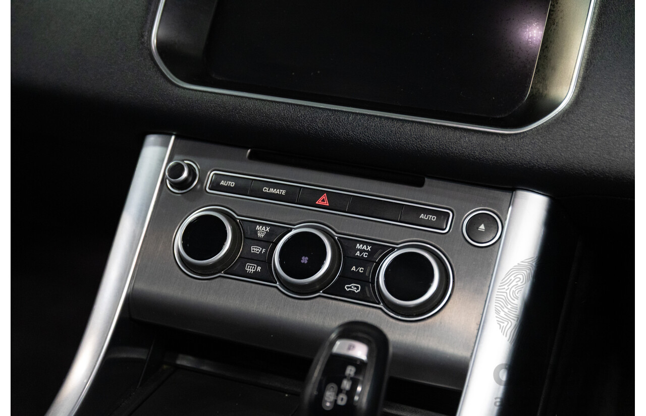 01/2017 Land Rover Range Rover Sport 3.0 TDV6 SE (AWD) LW MY17 4d Wagon Fuji White Turbo Diesel V6 3.0L