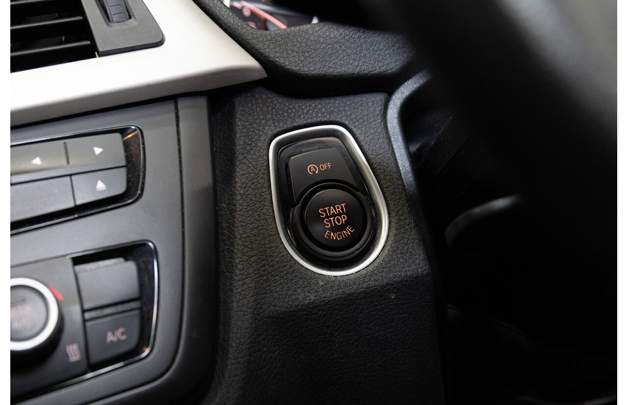 8/2014 BMW 316i F30 MY14 4d Sedan Glacier Silver Metallic Turbo 1.6L