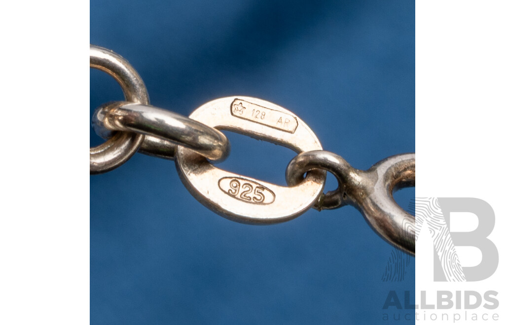925 Sterling Silver 'Garibaldi' Style Chain with Thick Oval Accents. 89cms in Length - 50.89gms