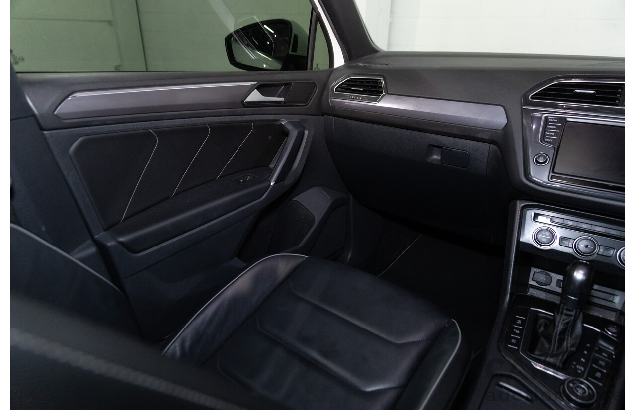 07/2017 Volkswagen Tiguan 140TDI Highline R-Line Package (AWD) 5NA MY18 4d Wagon Pure White Turbo Diesel 2.0L