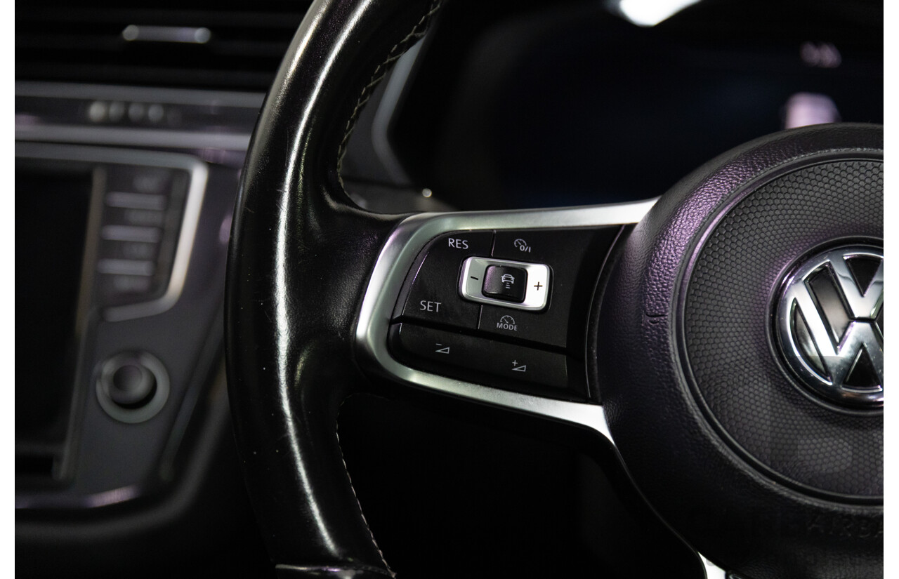 07/2017 Volkswagen Tiguan 140TDI Highline R-Line Package (AWD) 5NA MY18 4d Wagon Pure White Turbo Diesel 2.0L