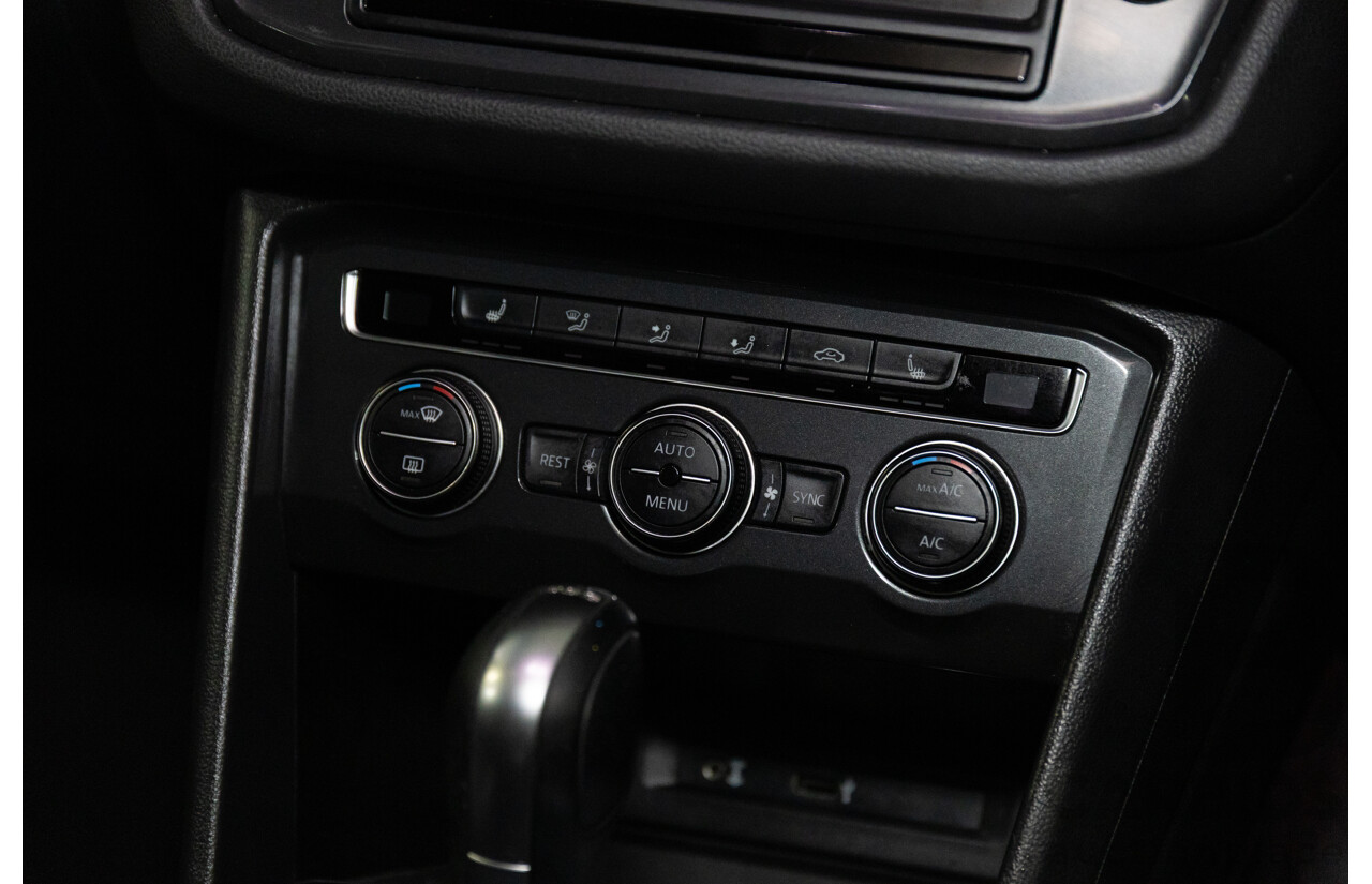 07/2017 Volkswagen Tiguan 140TDI Highline R-Line Package (AWD) 5NA MY18 4d Wagon Pure White Turbo Diesel 2.0L