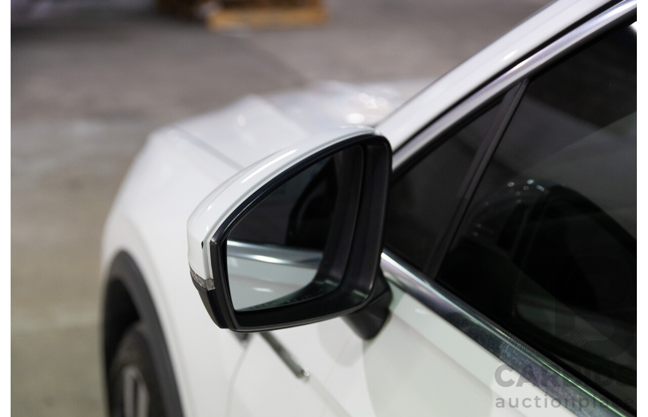 07/2017 Volkswagen Tiguan 140TDI Highline R-Line Package (AWD) 5NA MY18 4d Wagon Pure White Turbo Diesel 2.0L