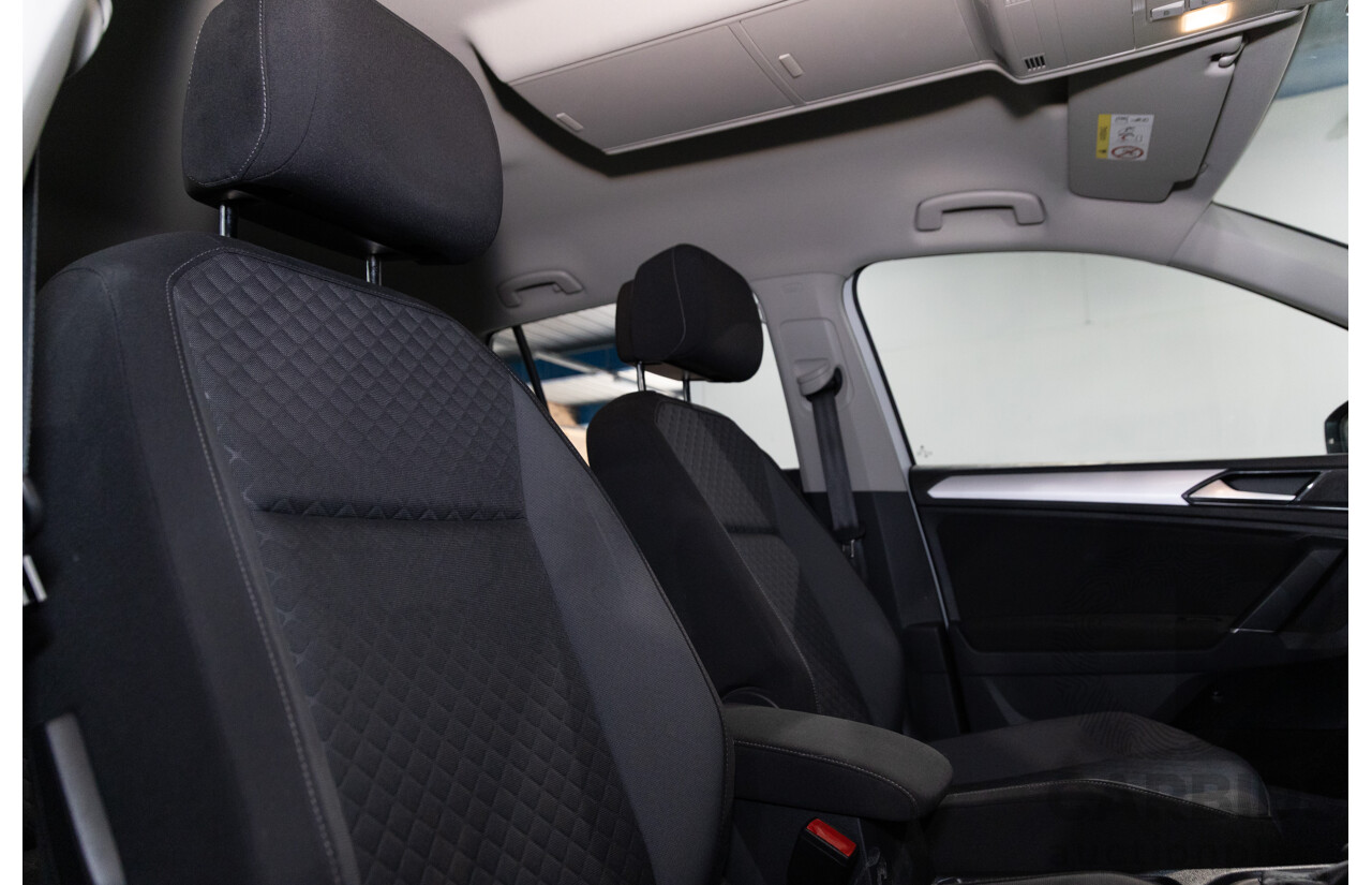 08/2017 Volkswagen Tiguan 132TSI Comfortline (AWD) 5NA MY18 4d Wagon Pure White Turbo 2.0L