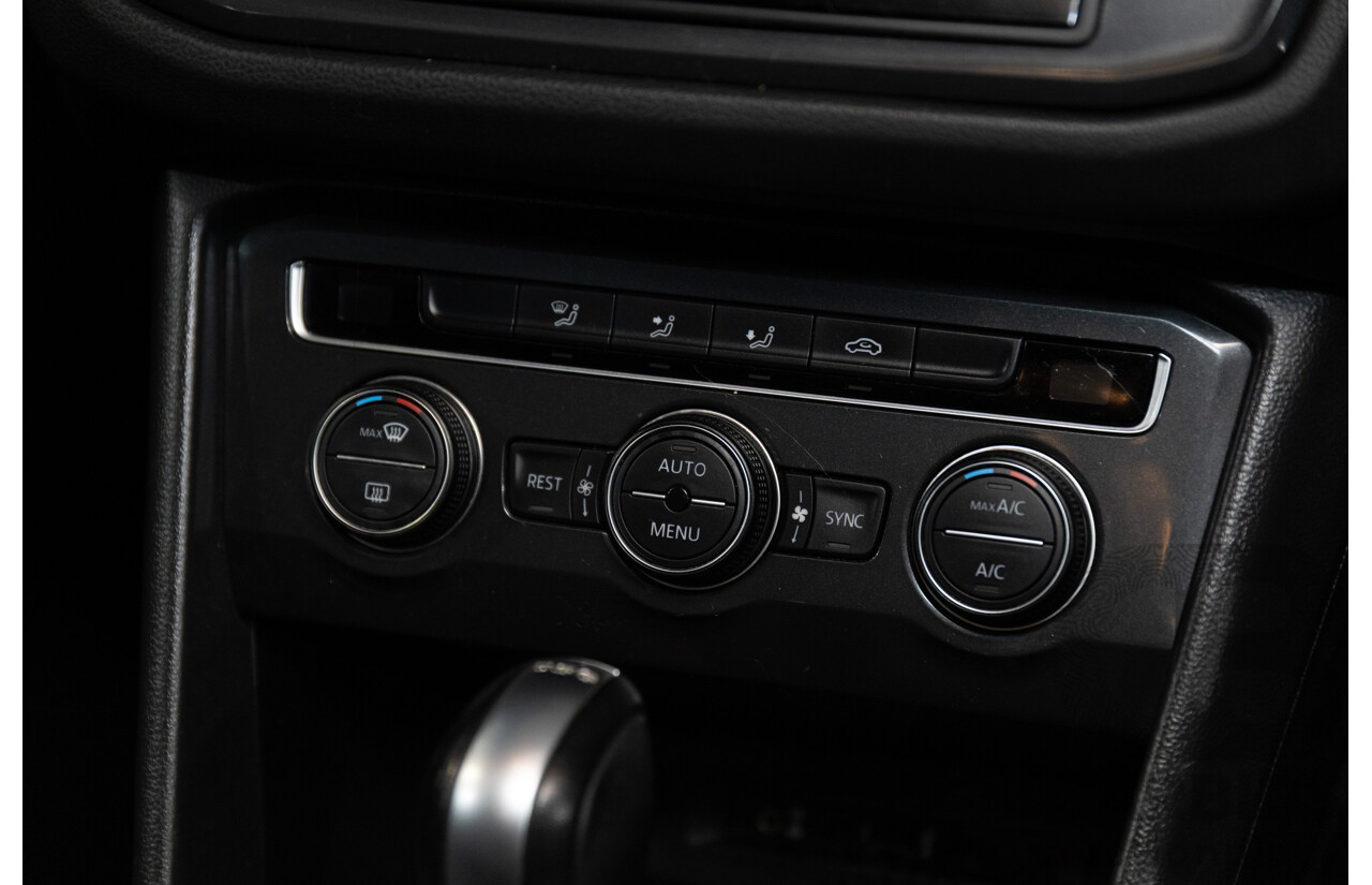 08/2017 Volkswagen Tiguan 132TSI Comfortline (AWD) 5NA MY18 4d Wagon Pure White Turbo 2.0L