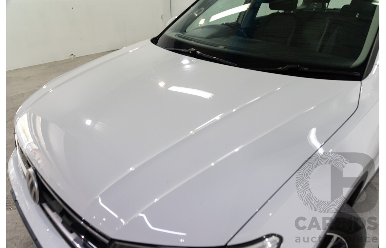 08/2017 Volkswagen Tiguan 132TSI Comfortline (AWD) 5NA MY18 4d Wagon Pure White Turbo 2.0L