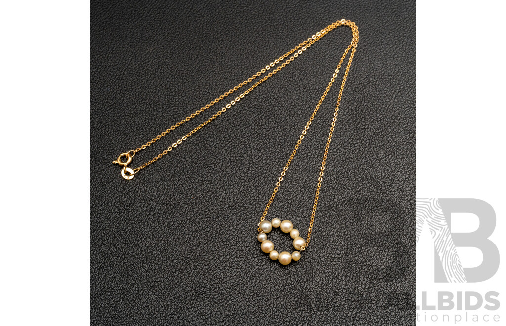 9ct Cultured Pearl Cluster Pendant on Fixed Chain, 40cm, 2.04 Grams